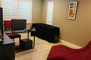 19512 Laroda Ln, Saugus, CA 91350 - Photo 11