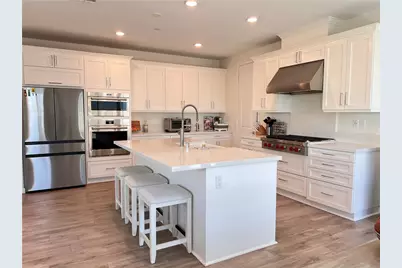 27620 Symphony Place, Valencia, CA 91381 - Photo 3