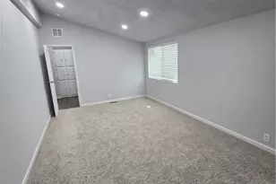 21214 Seep Willow Way, Canyon Country, CA 91351 - Photo 27