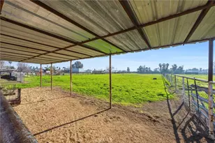 7519 Man O War St, Bakersfield, CA 93307 - Photo 43