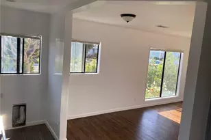 8312 Barnsley Ave, Los Angeles, CA 90045 - Photo 9