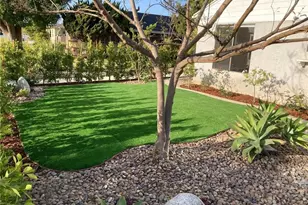 8312 Barnsley Ave, Los Angeles, CA 90045 - Photo 17