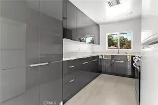 22723 Leonora Dr, Woodland Hills, CA 91367 - Photo 7