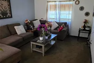 6021 Almendra Ave, Bakersfield, CA 93309 - Photo 5