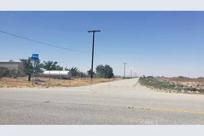 80 E Ave I, Lancaster, CA 93535 - Photo 5