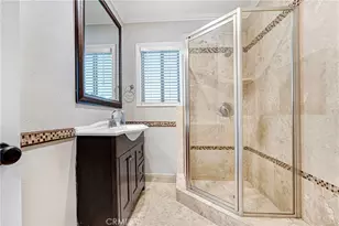 21057 Runnymede St, Canoga Park, CA 91303 - Photo 35
