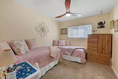 23714 Lawnside Drive, Newhall, CA 91321 - Photo 25