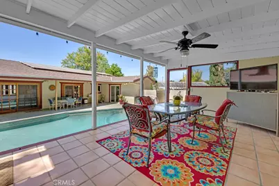 23714 Lawnside Drive, Newhall, CA 91321 - Photo 39