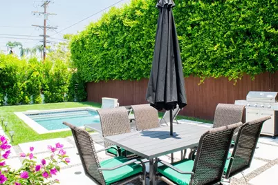 542 N Kilkea Drive, Los Angeles, CA 90048 - Photo 1