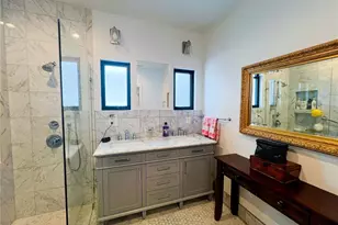 542 N Kilkea Dr, Los Angeles, CA 90048 - Photo 21