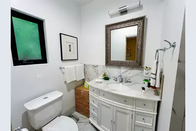 542 N Kilkea Drive, Los Angeles, CA 90048 - Photo 17