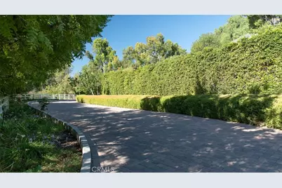 5250 Scott Robertson Road, Hidden Hills, CA 91302 - Photo 47