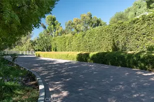 5250 Scott Robertson Rd, Hidden Hills, CA 91302 - Photo 47