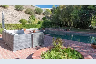 5250 Scott Robertson Road, Hidden Hills, CA 91302 - Photo 43