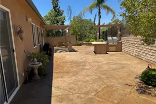 22045 Milestone St, Saugus, CA 91390 - Photo 7