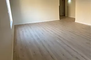 10901 Laurel Cny Blvd, San Fernando, CA 91340 - Photo 11