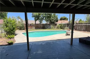 14016 Las Entradas, Bakersfield, CA 93314 - Photo 7