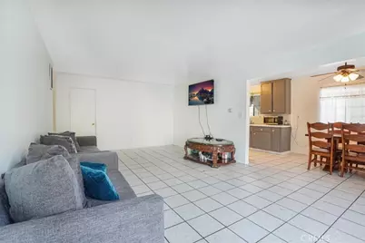 6904 Radford Avenue #1, North Hollywood, CA 91605 - Photo 3