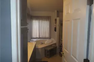 19842 Canyon View Dr, Canyon Country, CA 91351 - Photo 35