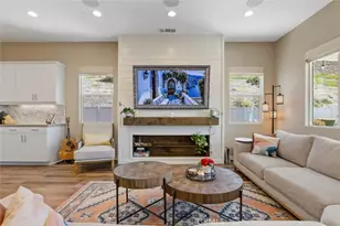 28816 Sedge Ln, Saugus, CA 91350 - Photo 13