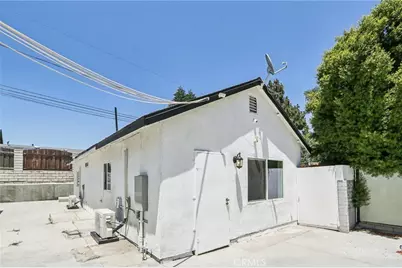17043 Celtic Street, Granada Hills, CA 91344 - Photo 35