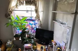 9611 Mallison Ave, South Gate, CA 90280 - Photo 3