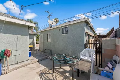 556 Harps Street, San Fernando, CA 91340 - Photo 11