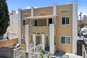 737 N Ridgewood Pl, Los Angeles, CA 90038 - Photo 13