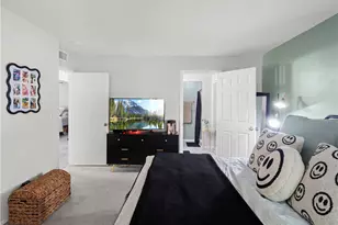 16623 Shinedale Dr, Canyon Country, CA 91387 - Photo 15