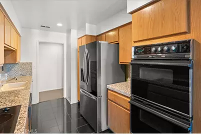 647 Wilcox Avenue #2G, Los Angeles, CA 90004 - Photo 19