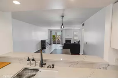 11230 Peach Grove Street #206, North Hollywood, CA 91601 - Photo 7