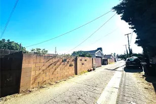 22427 Vanowen St, West Hills, CA 91307 - Photo 25