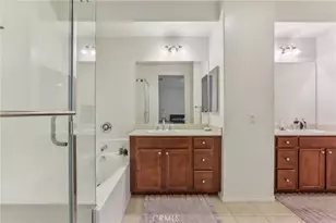 28519 Pietro Dr, Valencia, CA 91354 - Photo 19