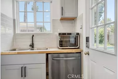 7434 Nestle Avenue, Reseda, CA 91335 - Photo 11