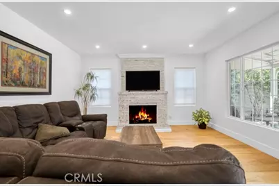 7434 Nestle Avenue, Reseda, CA 91335 - Photo 5