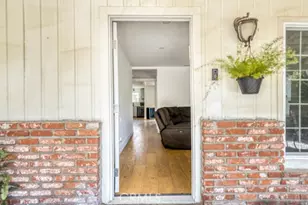 7434 Nestle Ave, Reseda, CA 91335 - Photo 3