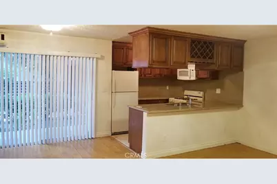 18530 Hatteras Street #102, Tarzana, CA 91356 - Photo 1