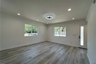 10363 Commerce Ave, Tujunga, CA 91042 - Photo 17