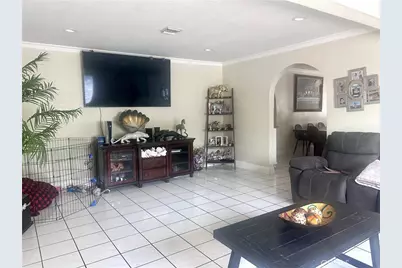 20551 Saticoy Street, Winnetka, CA 91306 - Photo 11