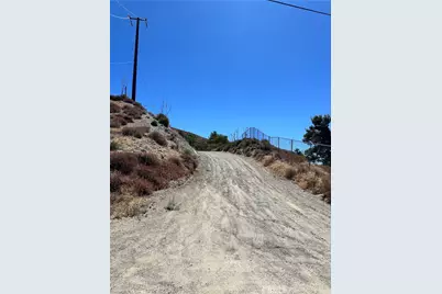 90 W Avenue N-8, Leona Valley, CA 93551 - Photo 3