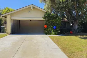 24389 La Glorita Cir, Newhall, CA 91321 - Photo 35