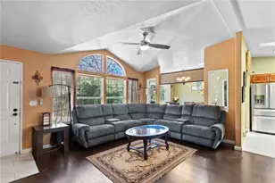 36200 Paradise Ranch, Castaic, CA 91384 - Photo 5