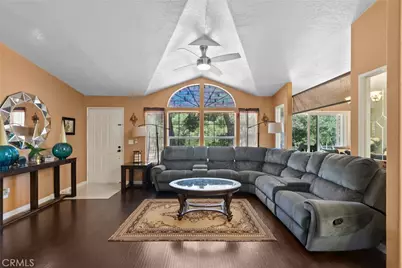36200 Paradise Ranch #1, Castaic, CA 91384 - Photo 3