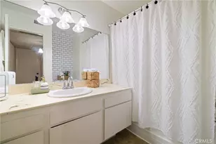 12830 Burbank Blvd, Valley Village, CA 91607 - Photo 15