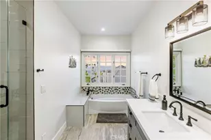 6032 County Oak Rd, Woodland Hills, CA 91367 - Photo 43