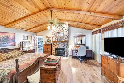 11720 Honeybee Lane, Juniper Hills, CA 93543 - Photo 29