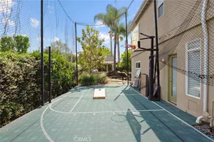 4520 El Caballero Dr, Tarzana, CA 91356 - Photo 37