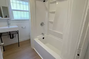 1030 W 88th St, Los Angeles, CA 90044 - Photo 7