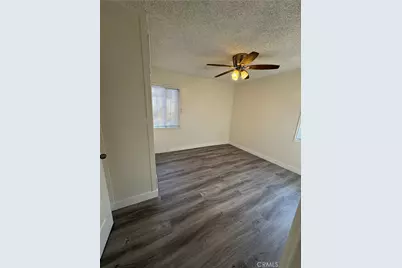 1030 W 88th Street, Los Angeles, CA 90044 - Photo 19