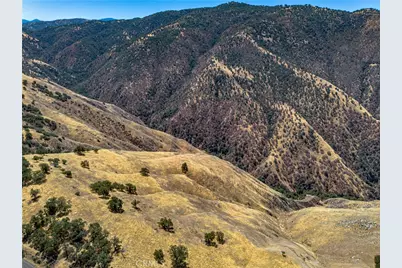 29201 Deertrail Drive, Tehachapi, CA 93561 - Photo 15